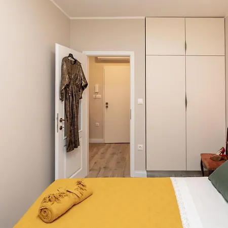 Stanley Helenski - In Old Town *