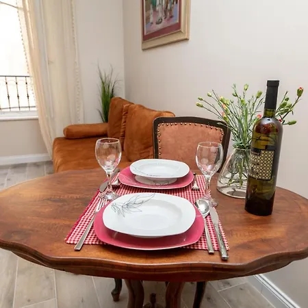 Stanley Helenski - In Old Town Sibenik