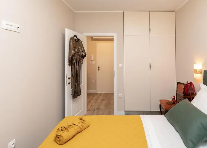 Stanley Helenski - In Old Town *