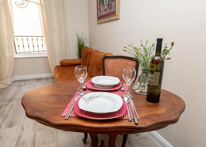 Stanley Helenski - In Old Town Sibenik