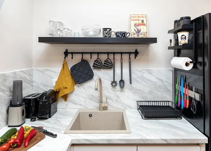 Stanley Helenski - In Old Town Apartment *