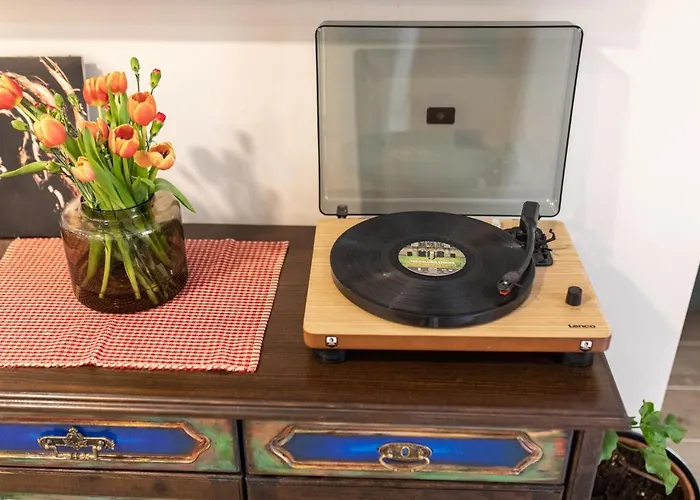 Stanley Helenski - In Old Town Apartment *